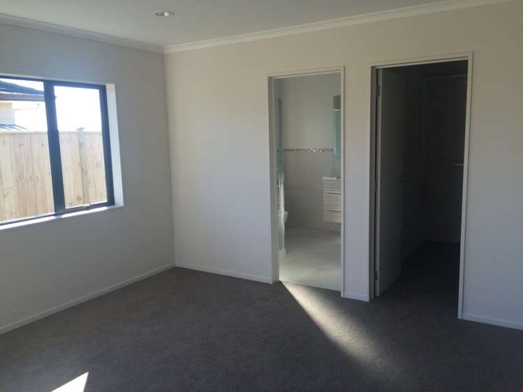 15 Kirkaldy Street Wattle Downs_1