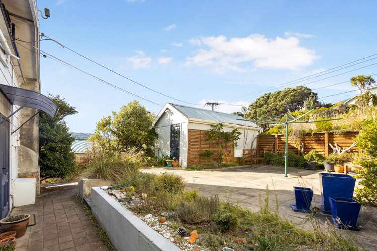 36 Lonsdale Crescent Rongotai_19