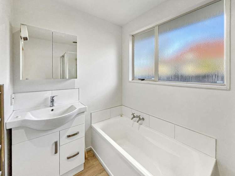 1/2 Broadbent Street Riccarton_8