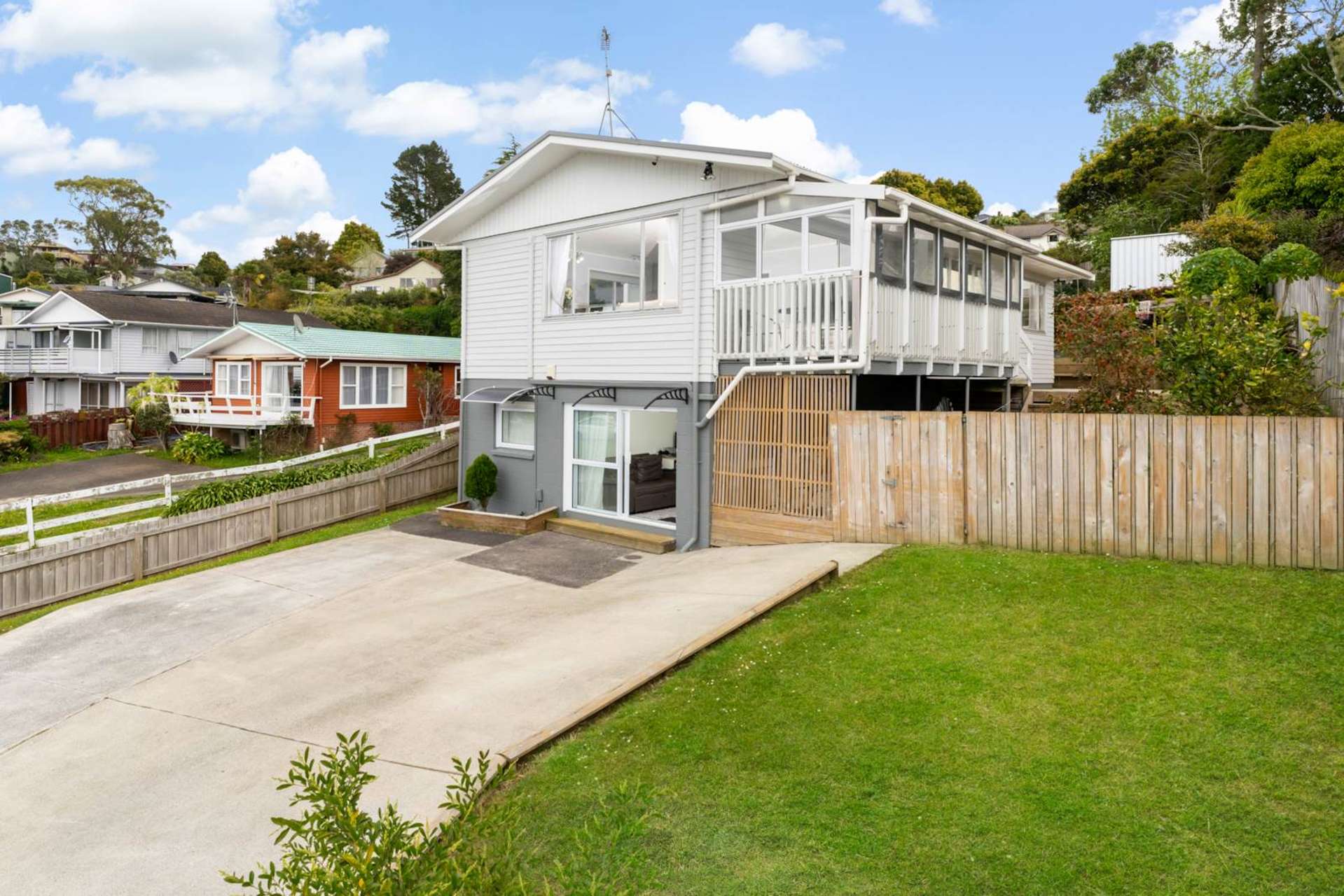 52 Ayton Drive Totara Vale_0