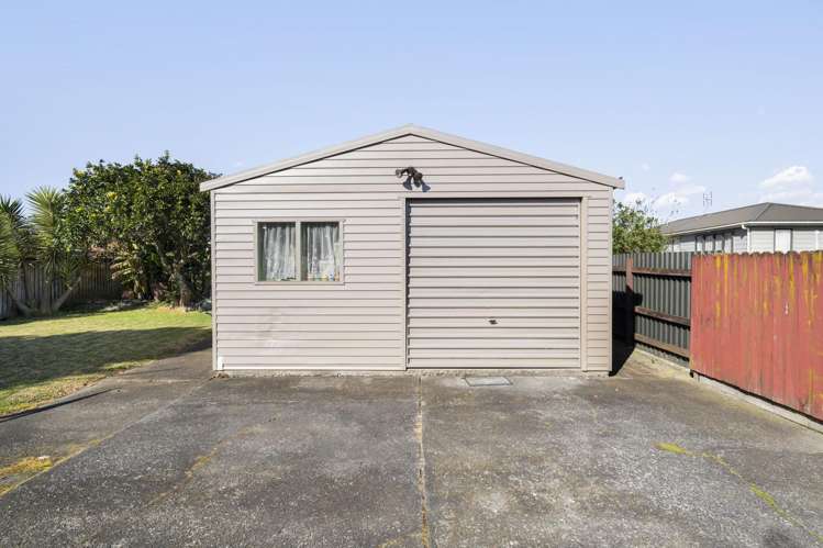 16 Antrim Crescent Otara_15