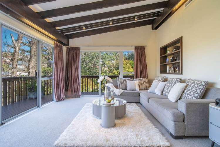 29 Colmar Road Mellons Bay_9