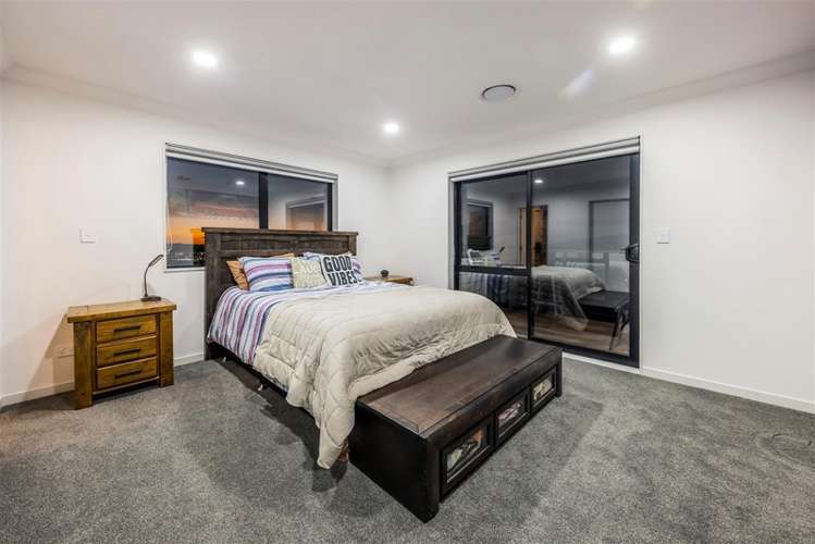 54 Armstrong Farm Drive East Tamaki Heights_16