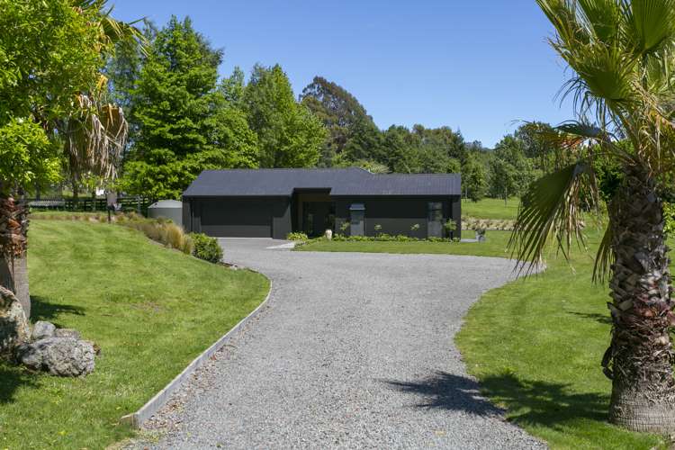 139 Mapara Road Acacia Bay_39