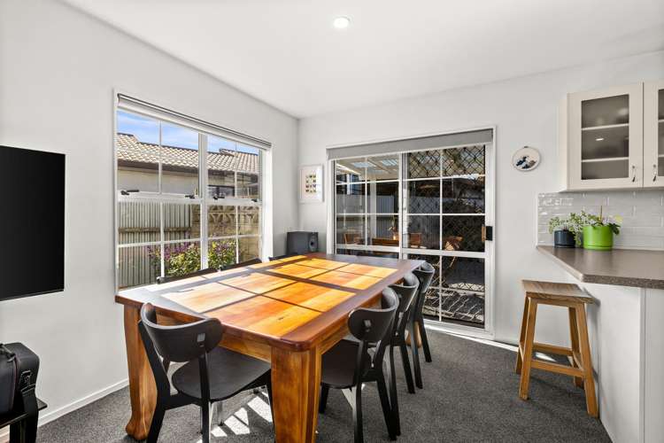 7 Wainscott Street_4