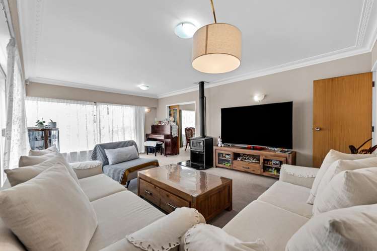 1/59 Glenmore Road Sunnyhills_13