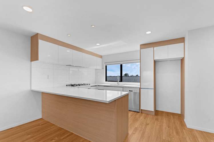 8/20 Charles Street_4