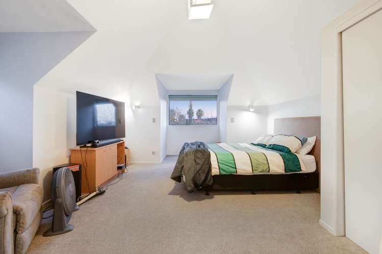 18 Cascaden Road Gulf Harbour_11
