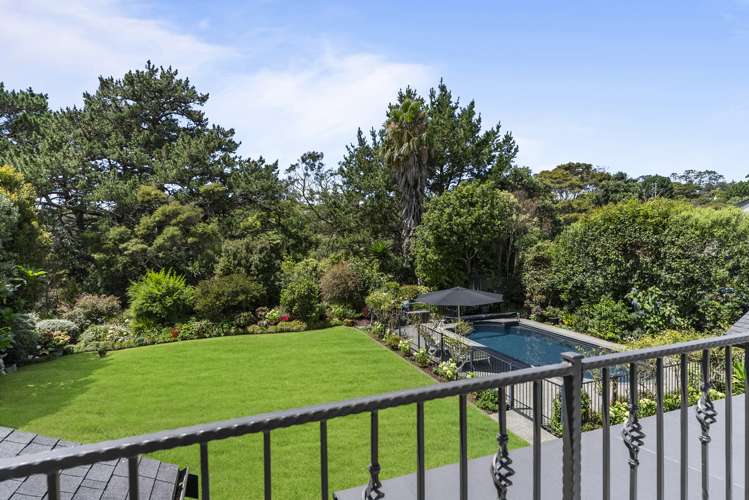 62 Shelter Drive Greenhithe_21