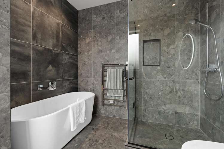 8 Kumukumu Road Long Bay_22