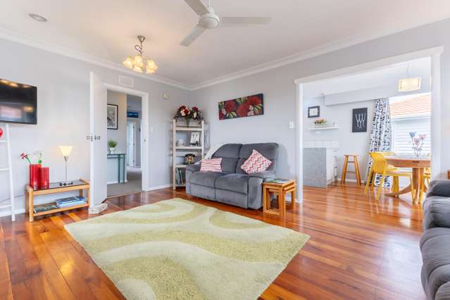 44 Gray Avenue Paraparaumu Beach_4