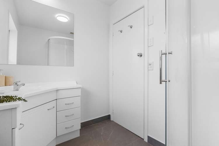 94 Greenhaven Drive Burwood_15