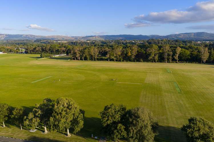 9 Ranara Court West End_16