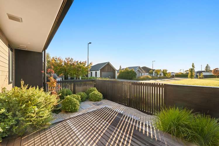 27 Blackmore Place Springlands_22