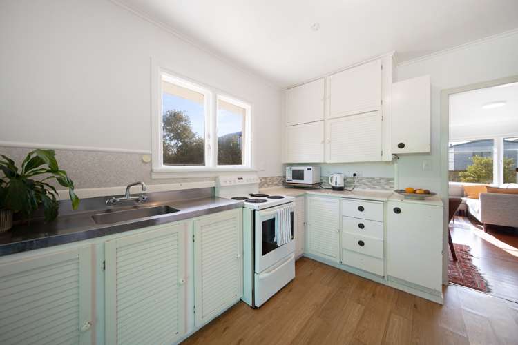 3/8 Jennifer Place Papatoetoe_9