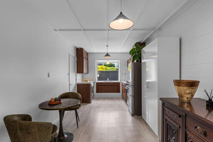 2/7 Highgate Avenue Merivale_11