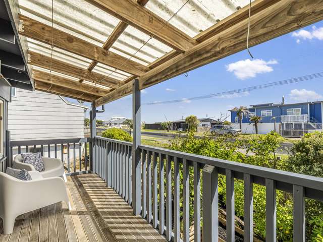 FABULOUS BEACH ESCAPE