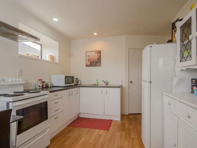 66 Stottholm Road Titirangi_15