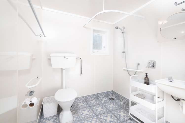 24 Hope Avenue Russell_16