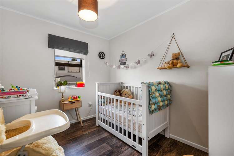32a Holland Street Glenholme_5
