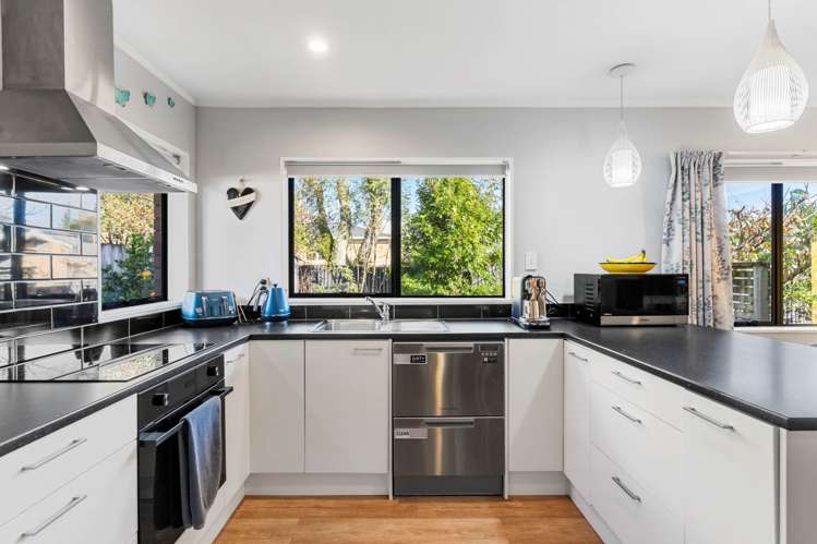2/52 Shirley Avenue Papakura_8