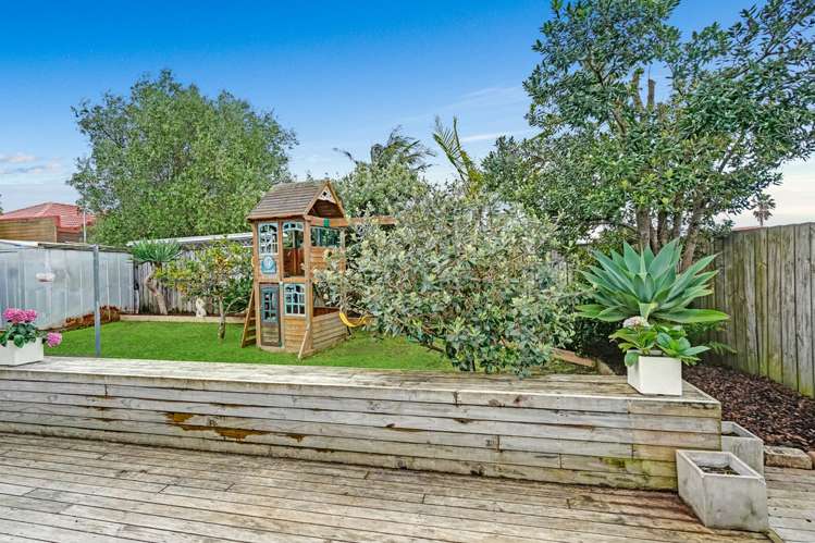 4 Tiroroa Avenue Te Atatu South_3