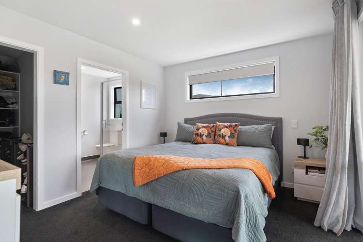 1 Smitham Drive Cromwell_16