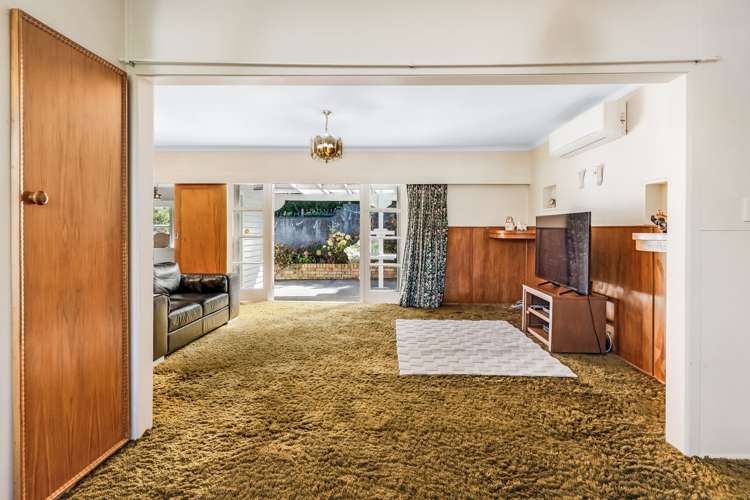 21 St Leonards Road Kelston_7