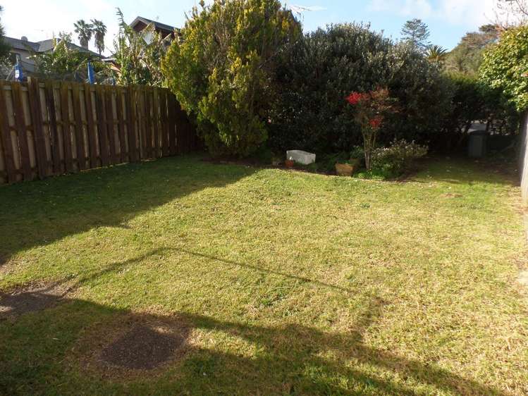 1/3 Fifeshire Street Belmont_11