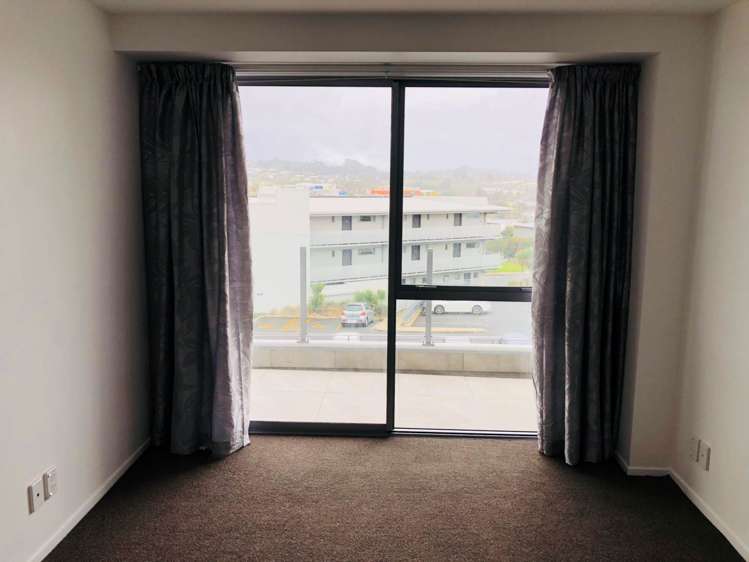 213/17 Link Crescent Stanmore Bay_7