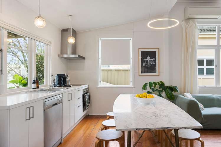 3 Wellington Street_3