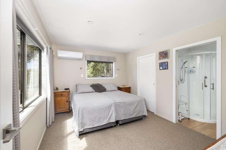 21 William Donald Drive Solway_8