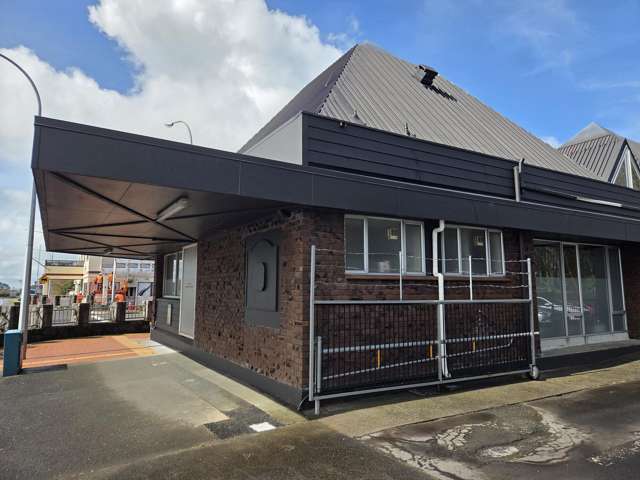 323 Broadway Stratford_4