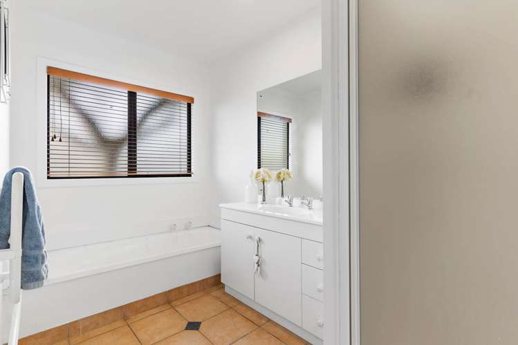 2/70 Howe Street Howick_9