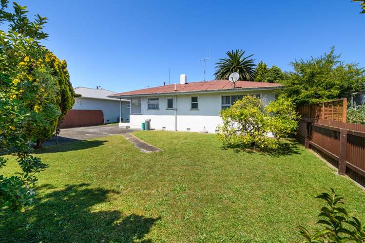 5 Belvedere Crescent Takaro_13