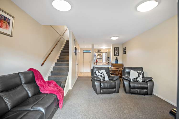 6/21 Armoy Drive East Tamaki_9