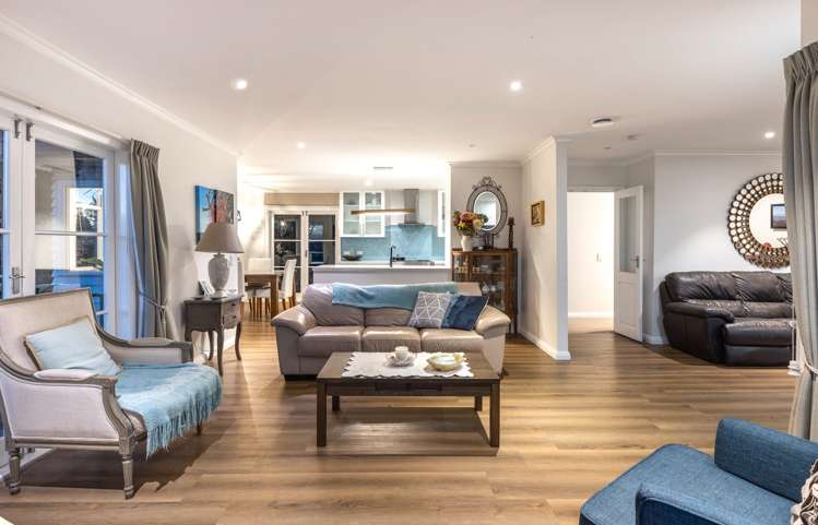 89 Roberts Road Matakatia_6