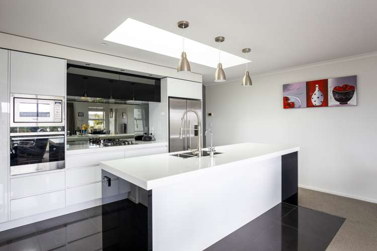 1 Oakmont Crescent Waiwhakaiho_6