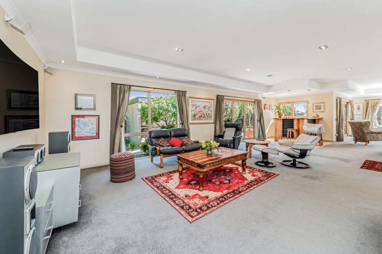 204 Southfield Drive Lincoln_15