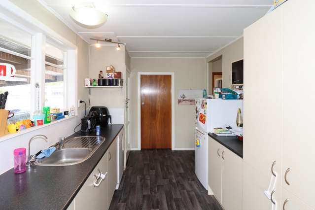 4 Charles Street Carterton_3