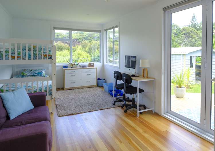 4 Wairaka Road Pukerua Bay_11