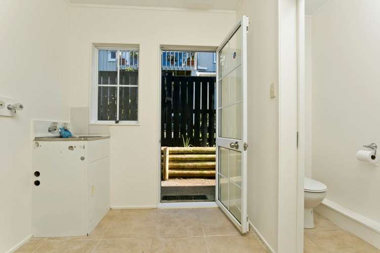 2/7 Campbell Road Takapuna_14