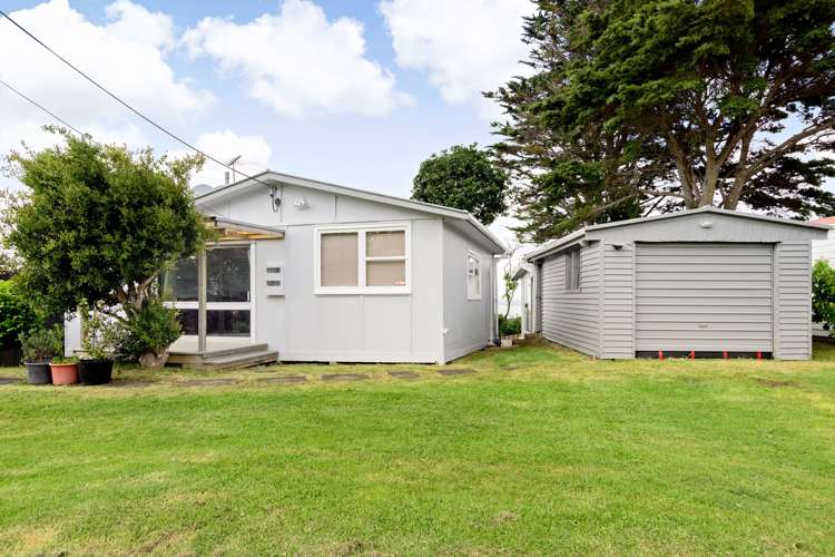 65 Tane Road Laingholm_6