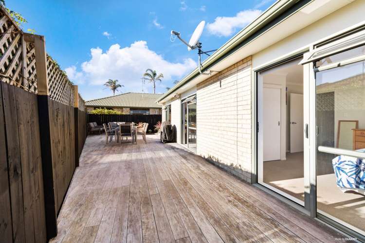 2 Dan Tori Place Orewa_13