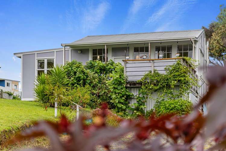 135 Hone Street Kawhia_22