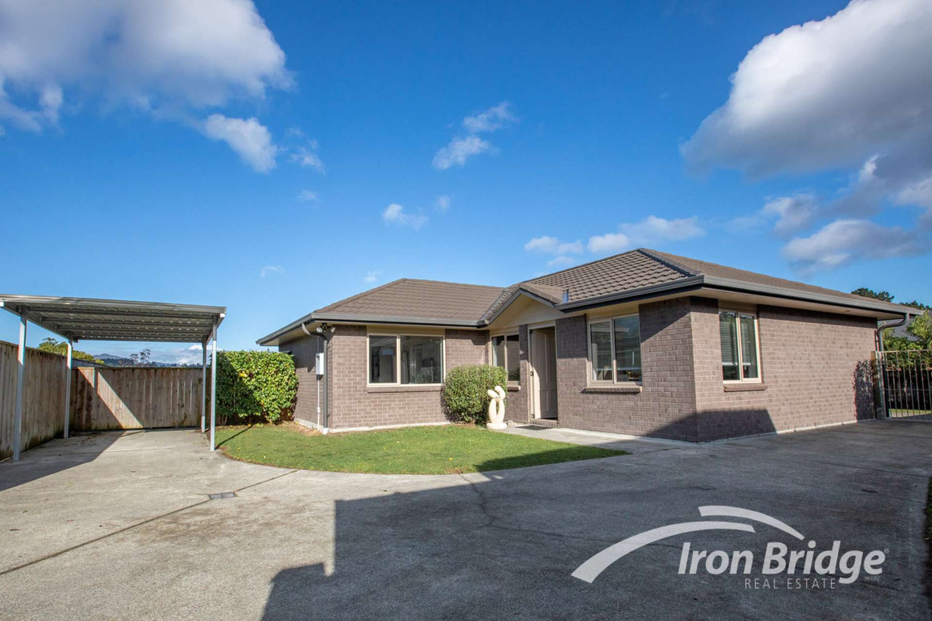 44 Sunstone Crescent Brown Owl_0