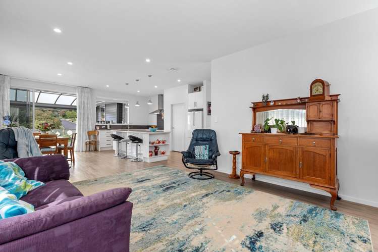 32 Fairfax Crescent Pyes Pa_8