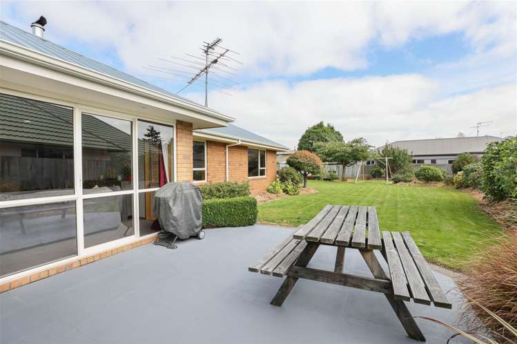 103 Pages Road Allenton_17