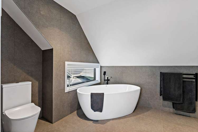 52A Silverton Avenue Wai O Taiki Bay_16