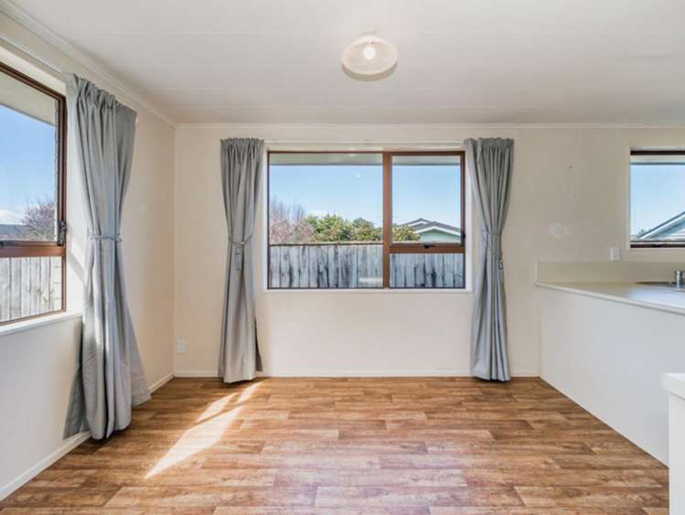 62a Mazengarb Road Paraparaumu Beach_6